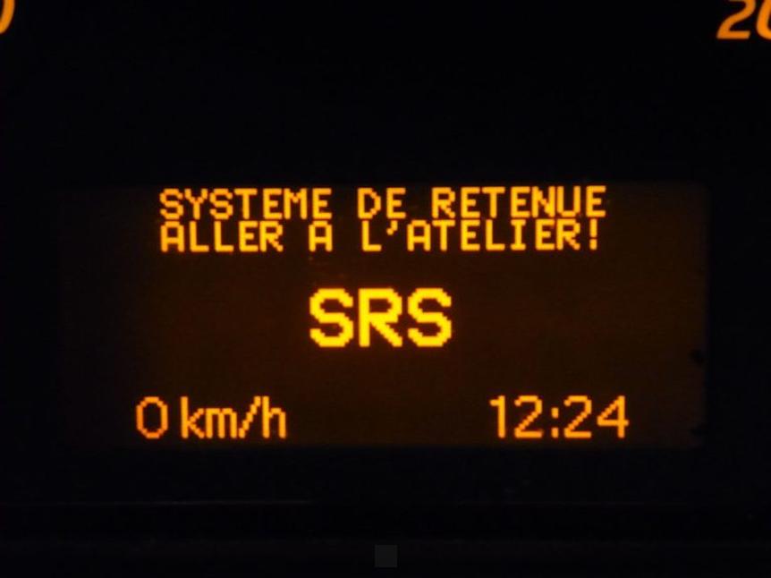 Guide complet pour éteindre le voyant SRS de votre Mercedes : Astuces et Solutions!